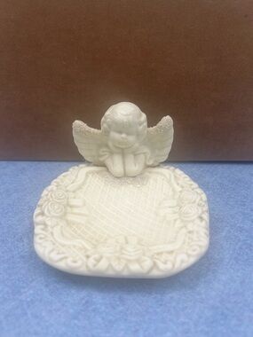Cream Colored Cherub Trinket Dish